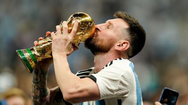 Cầu thủ vĩ đại nhất lịch sử bóng đá - Lionel Messi