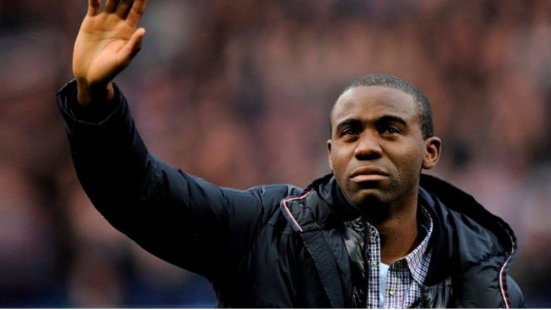 Fabrice Muamba giải nghệ sớm do mắc bệnh tim