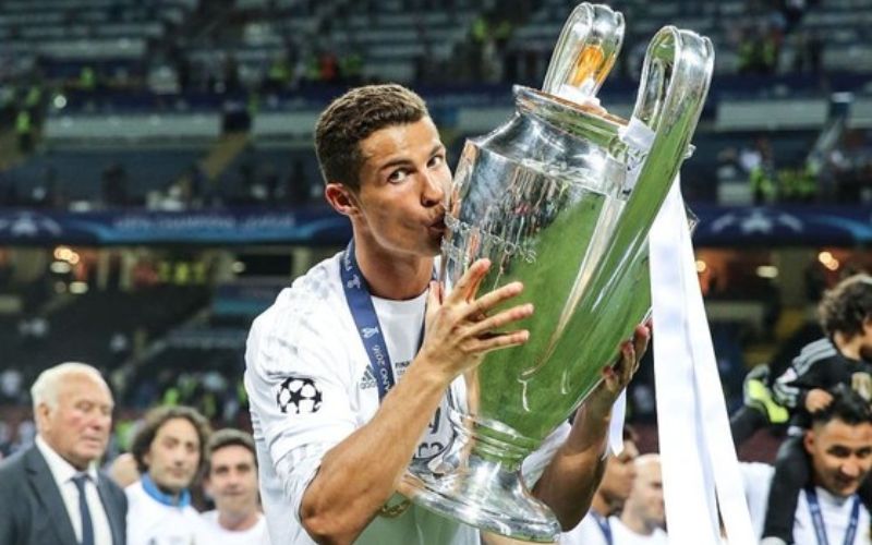 Cầu thủ ghi nhiều bàn nhất trong 1 mùa vẫn là Cristiano Ronaldo với 17 bàn